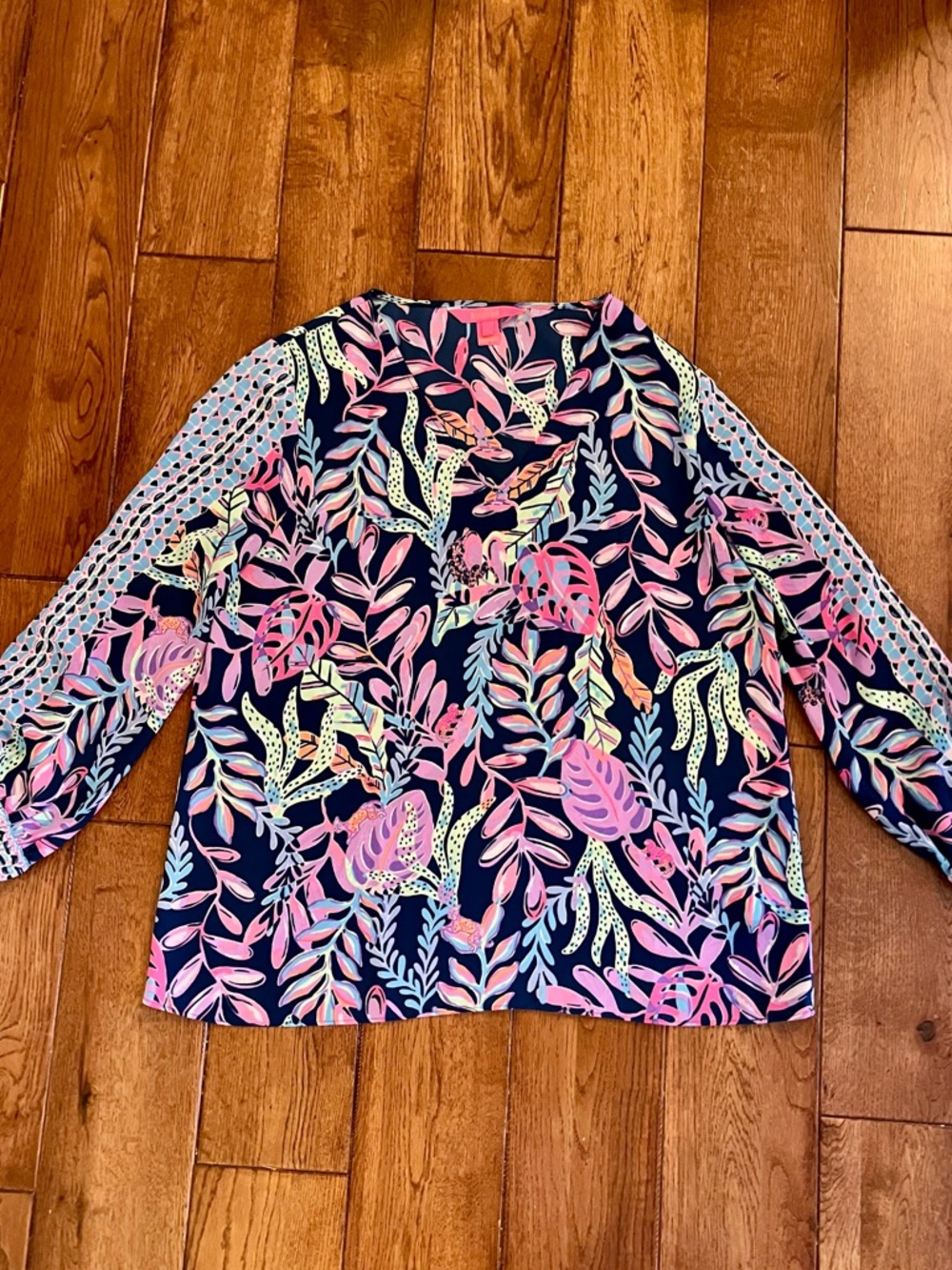 Lilly Pulitzer Pamala Lileeze Top in Oyster Bay